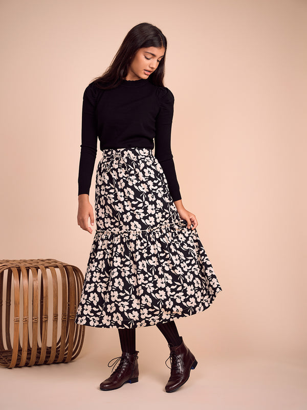 HEV Black Floral String With Pully Skirt (908)