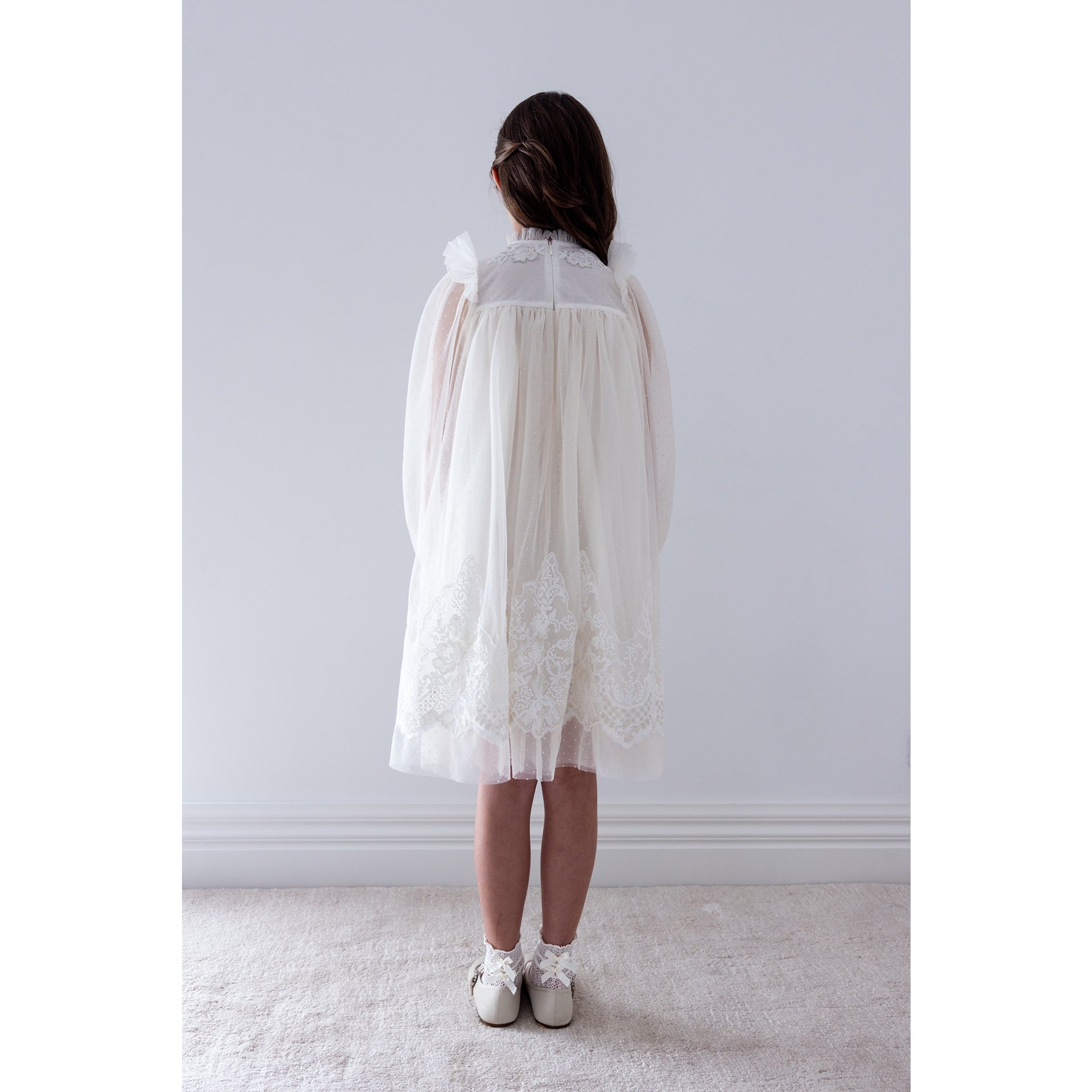 【新品】Eaphi TULLE LACE SHIRT アイボリー F Petite Amalie Lace Applique Hem Spot Tulle Dress - Cream