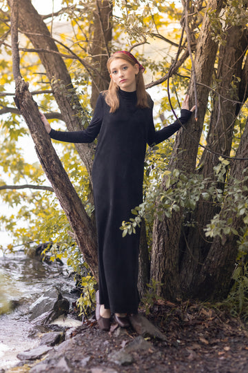 Poet Sue Suede V Neck Maxi Dress (9A Suede)