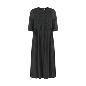 Pashmini Black Sophia Smocked Maxi
