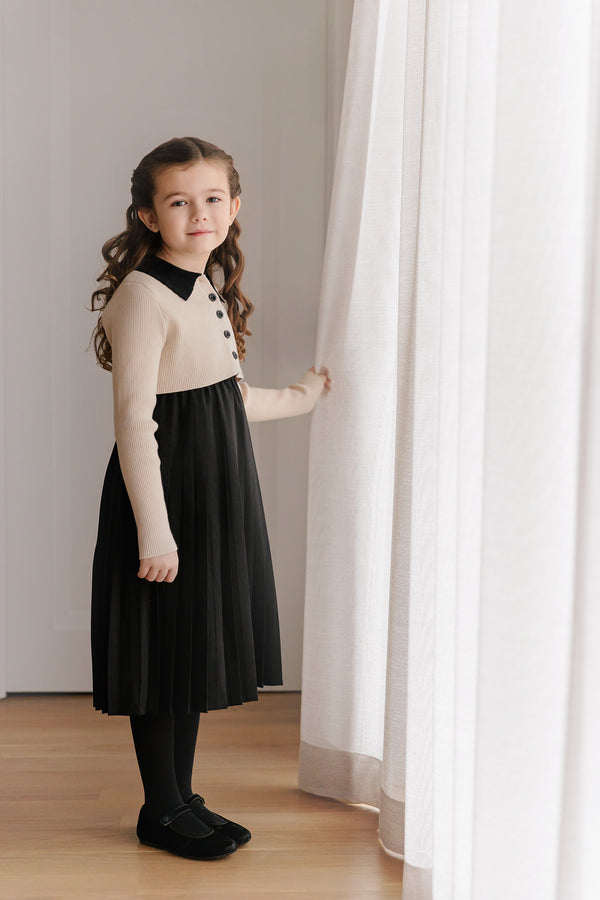 Velvette Label Tan Collar Sweater