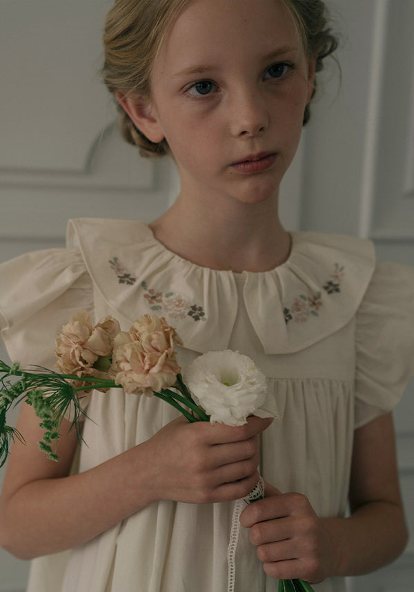 Louisiella Largo Dress