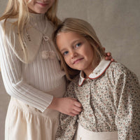 Popelin Floral Print Shirt With Baby Collar And Puffed Sleeves (Mod 26.2)