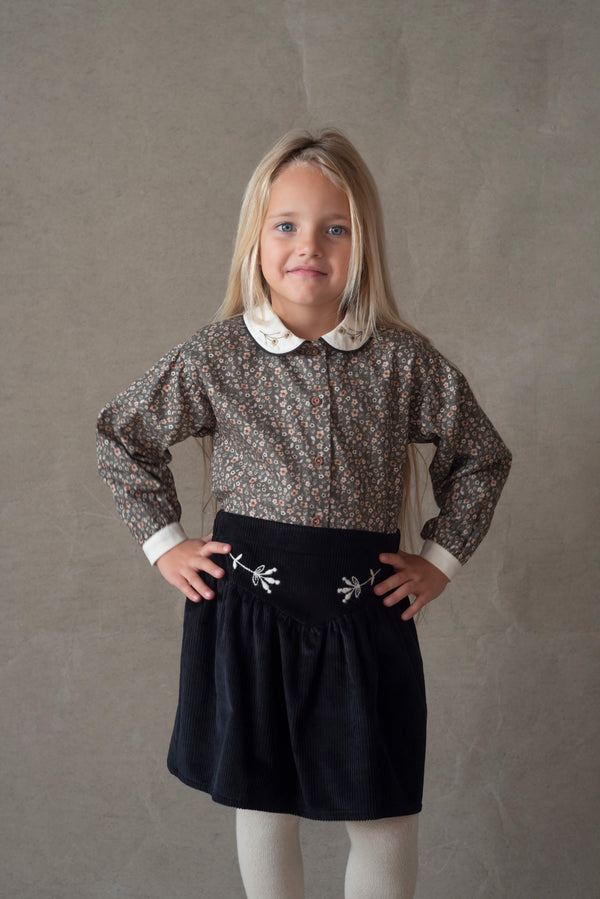 Popelin Green Flower Print Shirt With Baby Collar And Puffed Sleeves (Mod 26.5)