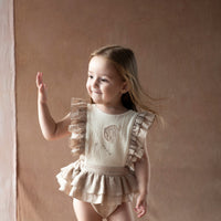 Popelin Sand romper suit with embroidered bib (Mod.3.3)
