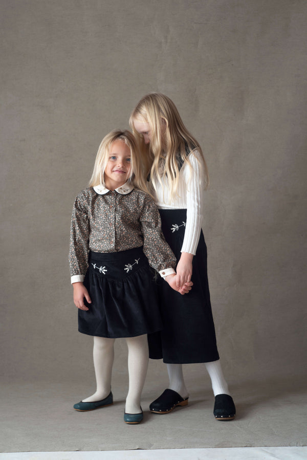 Popelin Black Short Skirt With Embroidery (31.7)