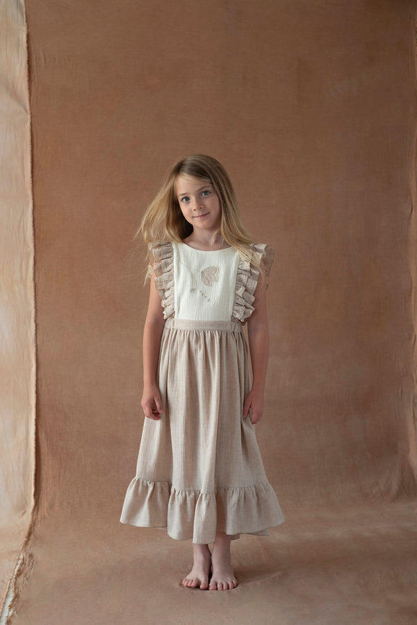 Popelin Sand dress with embroidered bib (Mod.42.3)
