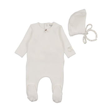 Bee & Dee Chalk White Boys Whimsical Bloom Patch Footie/Bonnet
