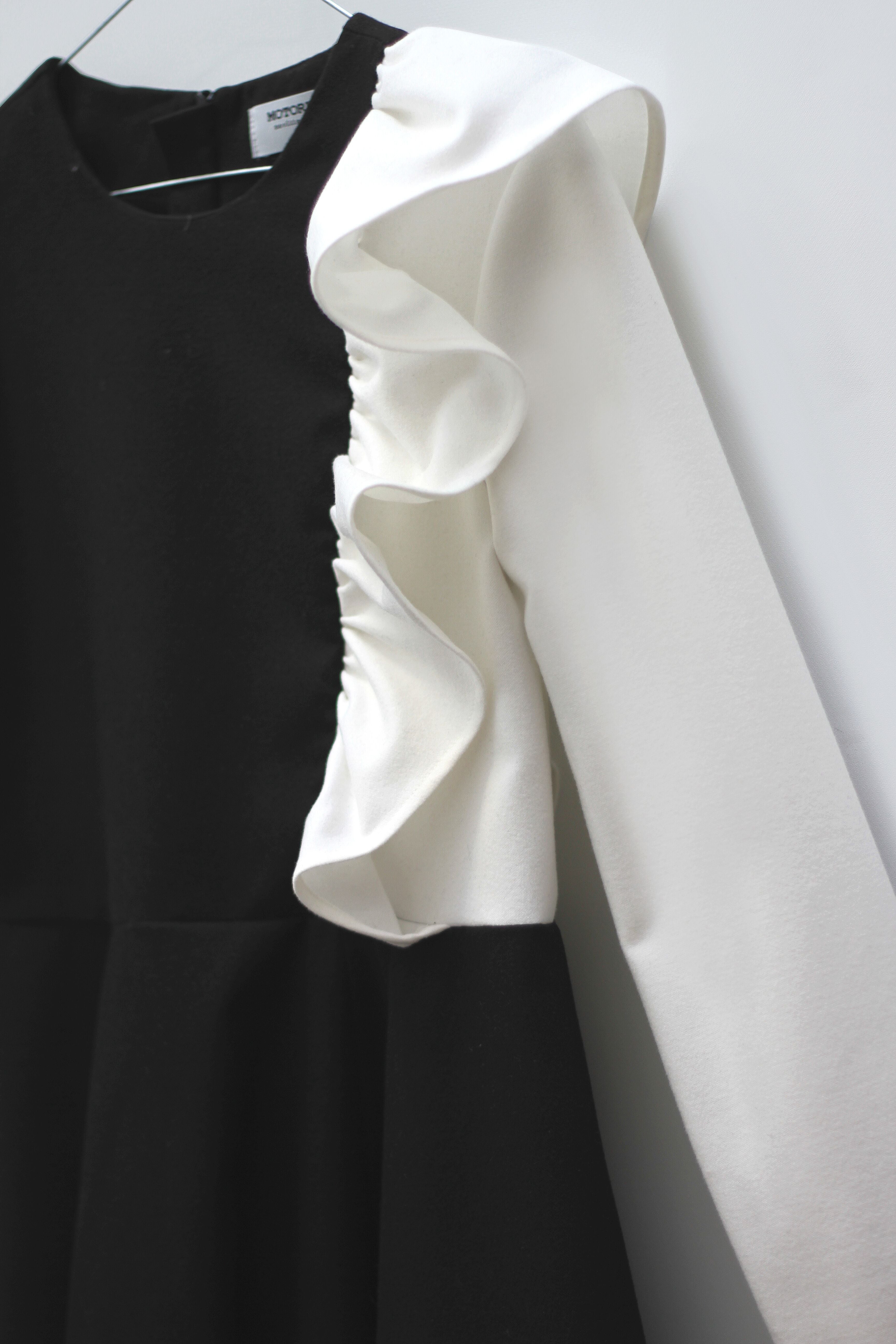 Motoreta Black & White Alice Dress | Buttons Bebe Motoreta Black & White Alice Dress | Buttons Bebe